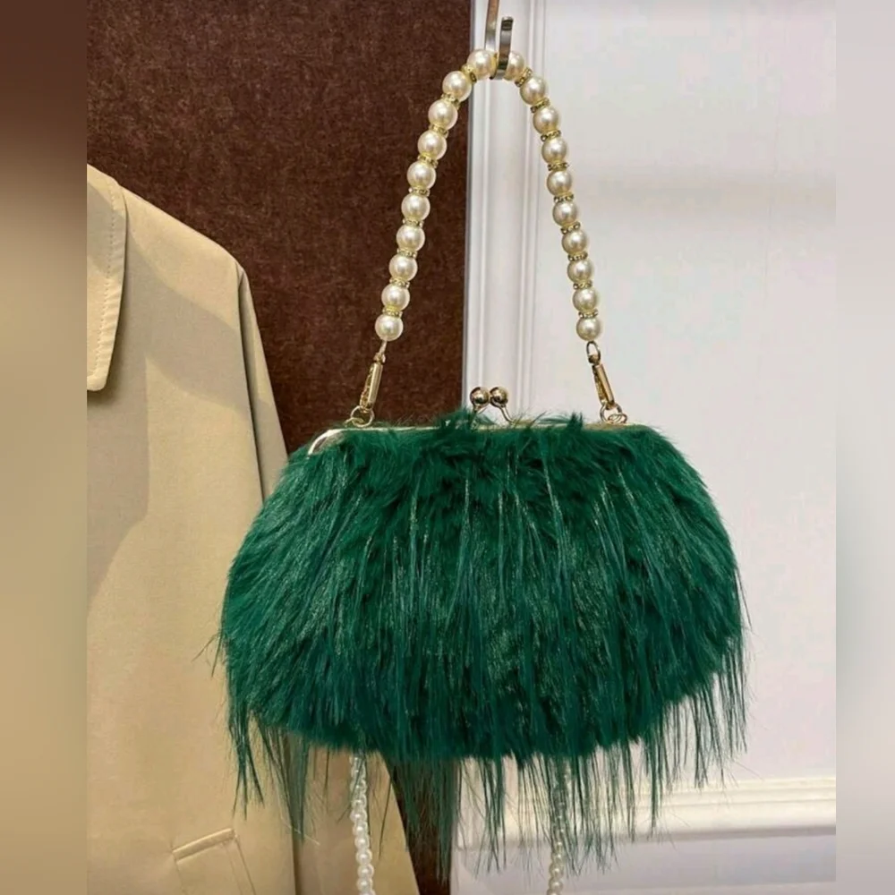NWT Emerald Green Fluffy Faux Fur Double Pearl Chain Cross Body Clutch Handbag
